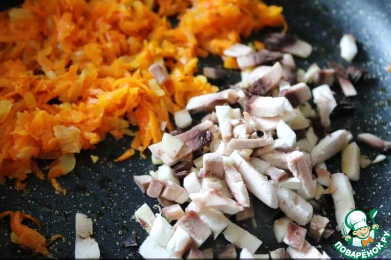 Фаршированная голень индейки с овощами и шампиньонами