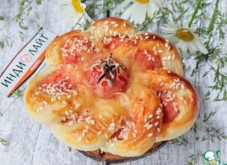 Булочки с сосисками «Цветочки»