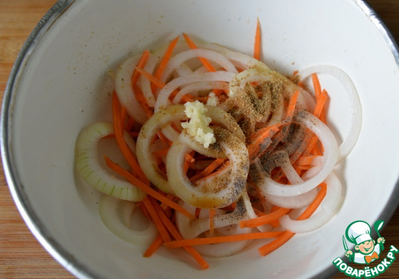 Корейский салат из индейки с овощами