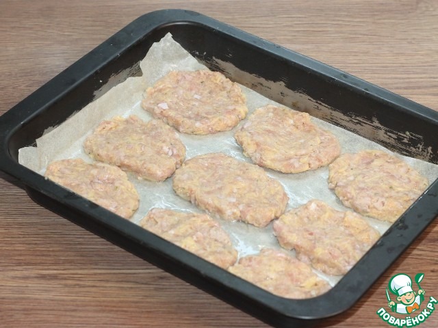 Котлеты из фарша индейки под шубкой