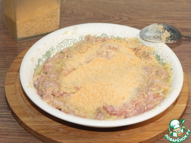Котлеты из фарша индейки под шубкой