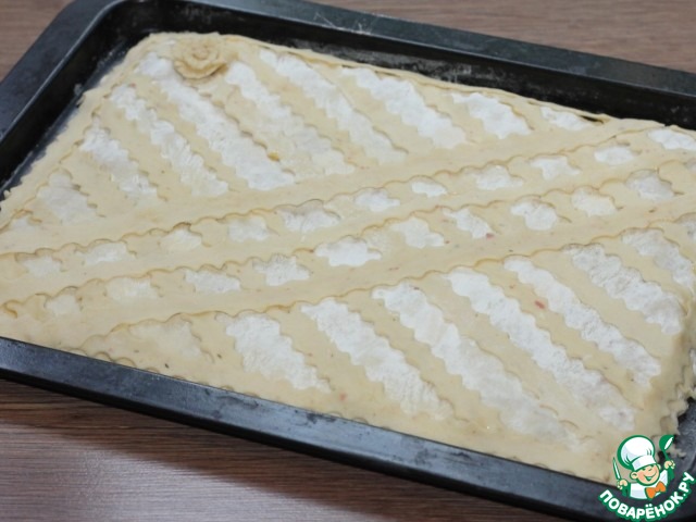 Пирог с индейкой, картофелем и луком