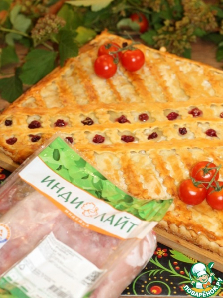 Пирог с индейкой, картофелем и луком