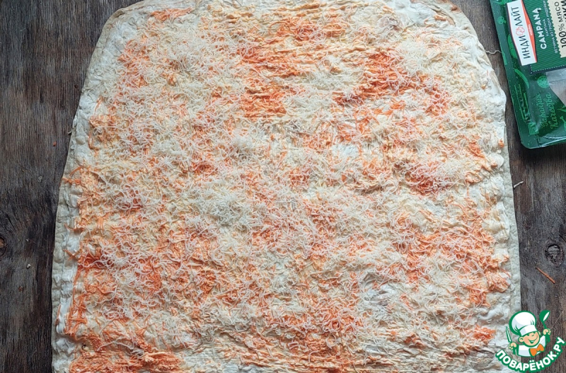 Рулет из лаваша с ветчиной и огурцом