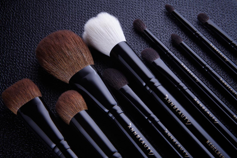 Создательница Annbeauty&nbsp;&mdash; о бренде, редких кистях и летнем макияже