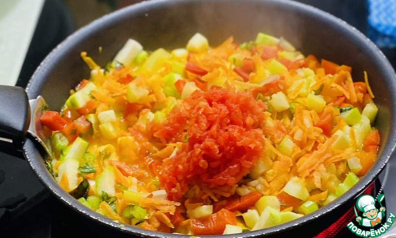 Тушеная пекинская капуста с овощами