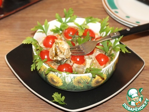 Баклажаны с творожным сыром под соусом