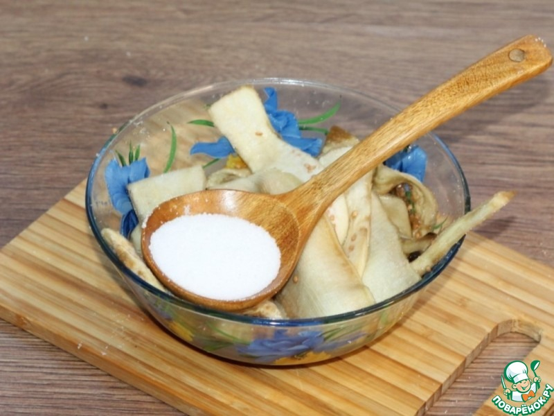 Баклажаны с творожным сыром под соусом