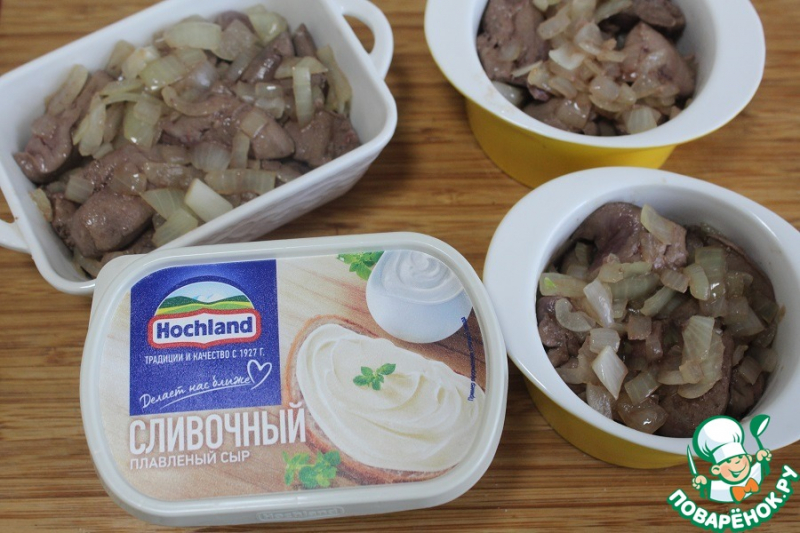 Печень под сырным соусом