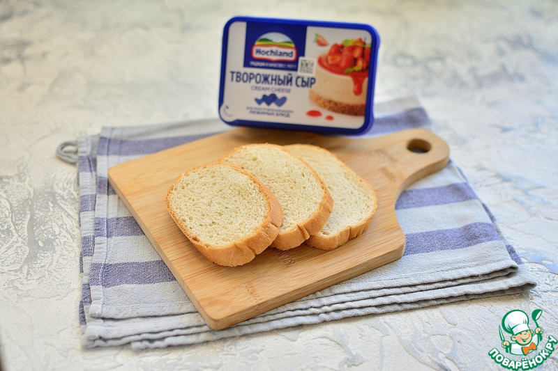 Сэндвич с творожным сыром, манго и медом