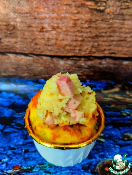 Картофельные кексы с колбасой