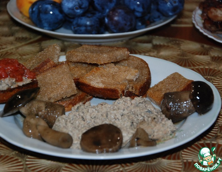 Печеночный паштет с грибами