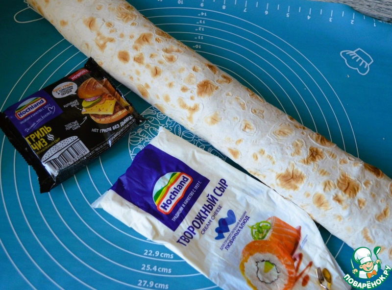 Рулет из лаваша с мясной нарезкой