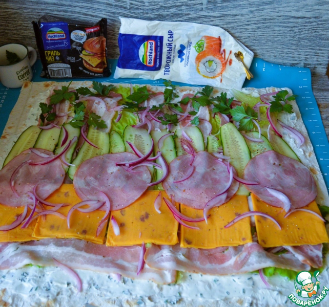 Рулет из лаваша с мясной нарезкой