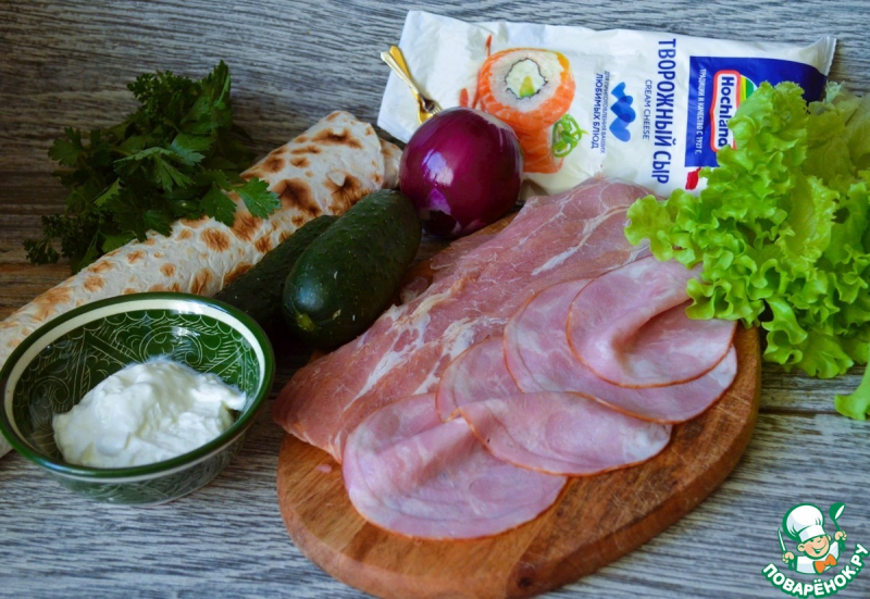Рулет из лаваша с мясной нарезкой