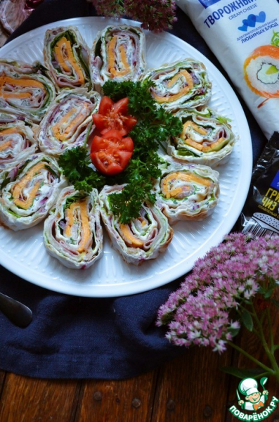 Рулет из лаваша с мясной нарезкой