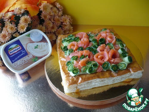 Закусочные слойки с плавленым сыром
