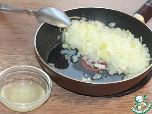 Блинный пирог с тунцом
