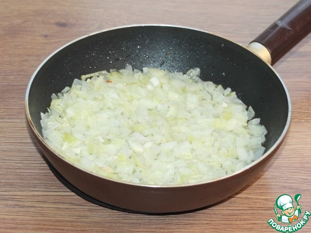 Блинный пирог с тунцом