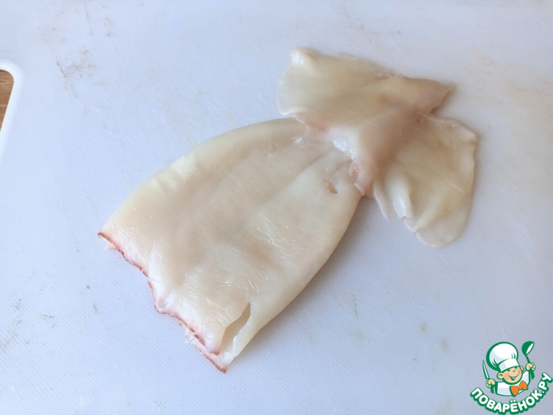 Кальмары, фаршированные тунцом и рисом