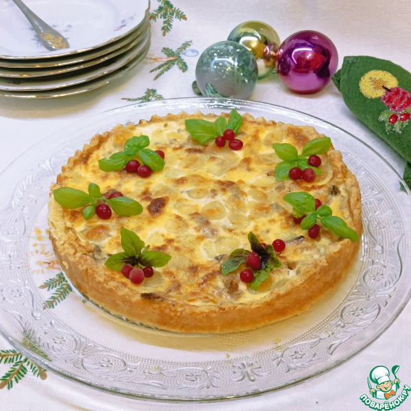 Киш-лорен с сыром и тунцом