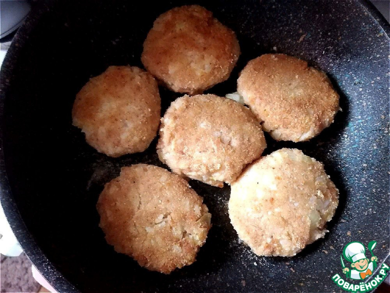 Котлеты из консервированного тунца в масле