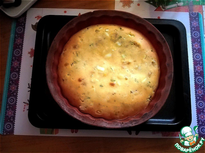 Пирог с начинкой из тунца