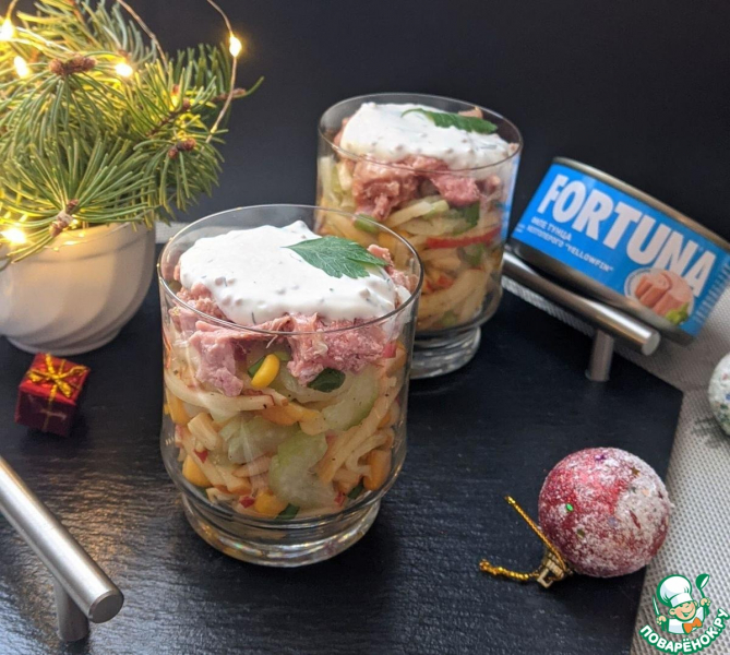 Салат из тунца с йогуртовой заправкой