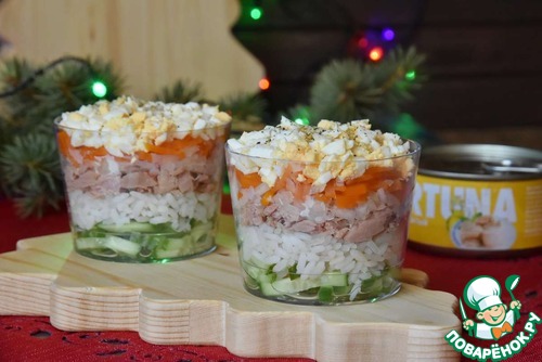 Салат с рисом и тунцом