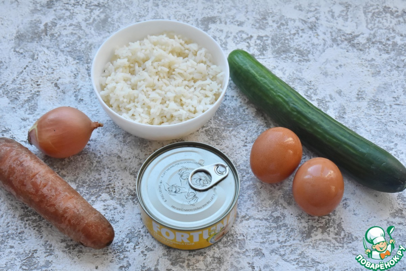 Салат с рисом и тунцом
