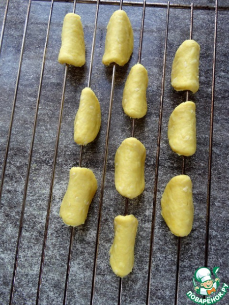Сырное печенье с начинкой из тунца