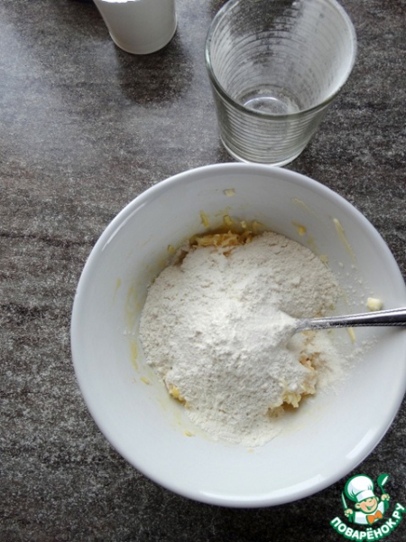 Сырное печенье с начинкой из тунца