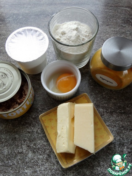 Сырное печенье с начинкой из тунца