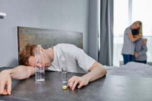 Как лучше вывести человека из запойного пьянства ?