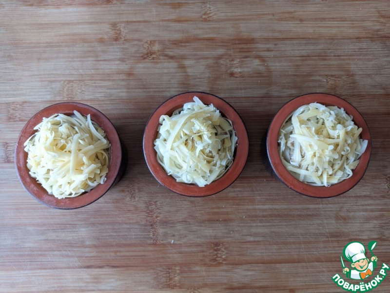 Гнёзда, фаршированные тунцом и шампиньонами