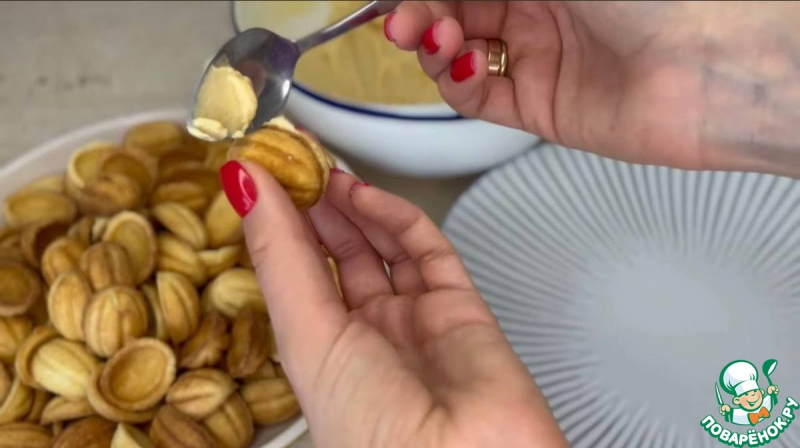 Орешки со сгущенкой из нашего детства