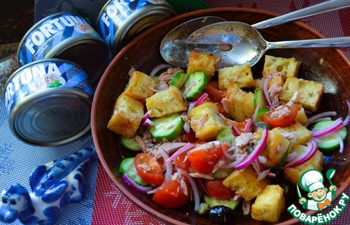 Панцанелла с тунцом и каперсами