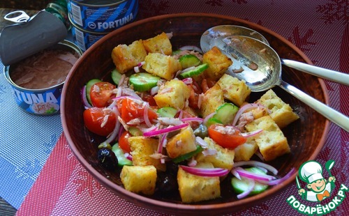 Панцанелла с тунцом и каперсами