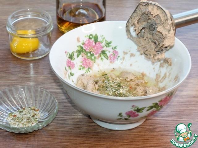 Рыбные полоски с лимонно-медовым соусом