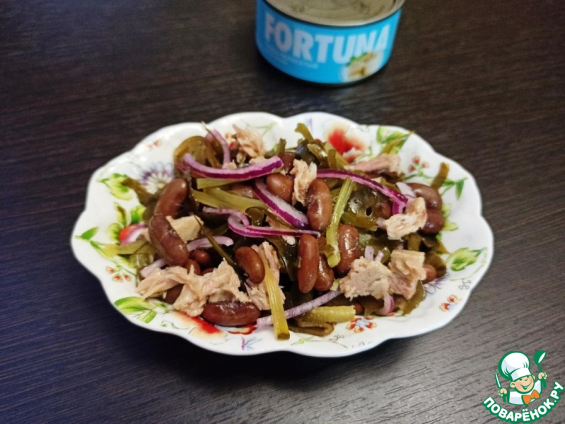 Салат из фасоли с тунцом