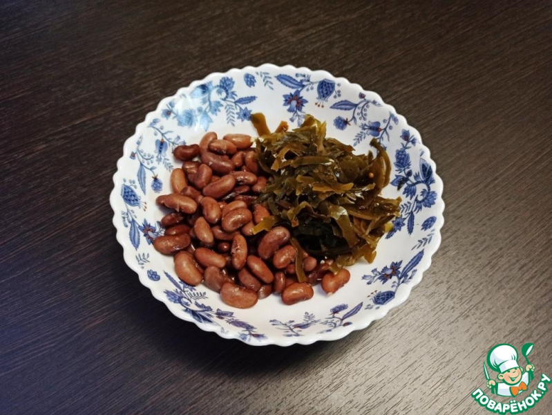 Салат из фасоли с тунцом