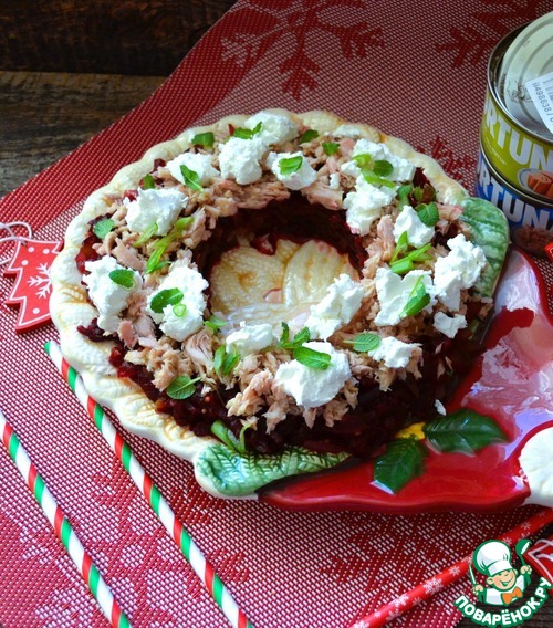 Свекольный салат с тунцом и фетой