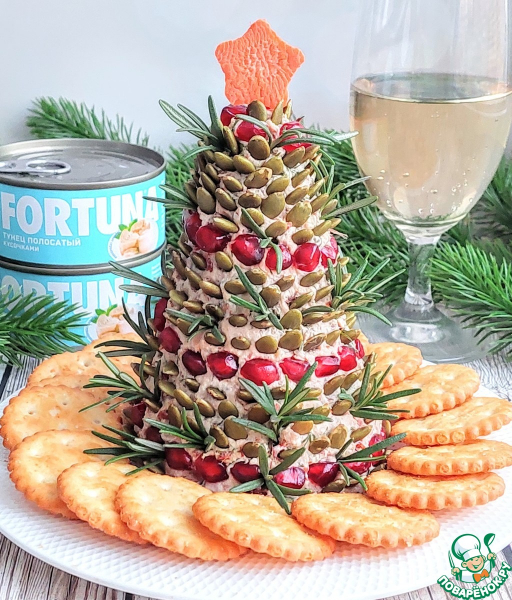 Сырная закуска "Ёлочка" с тунцом
