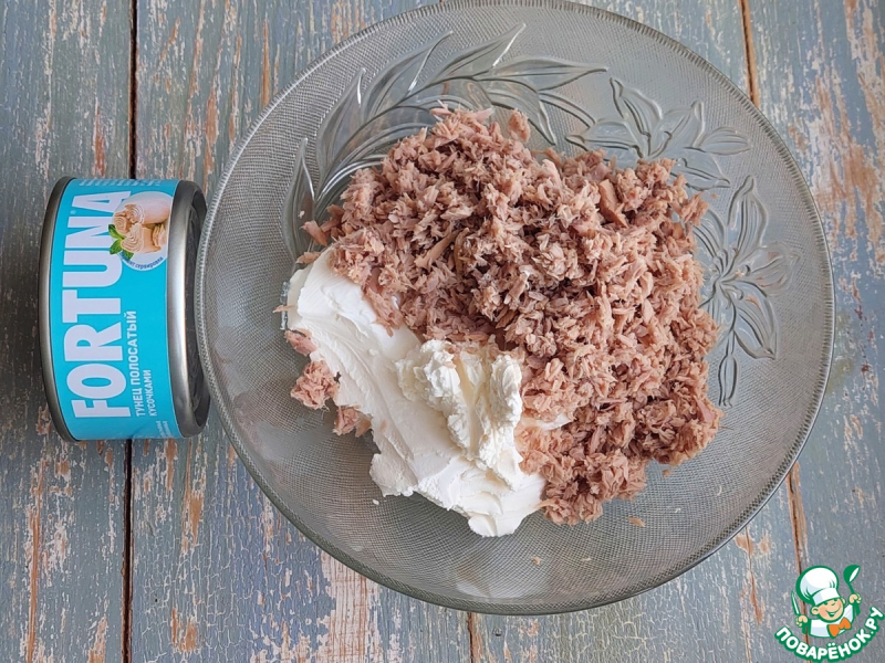 Сырная закуска "Ёлочка" с тунцом
